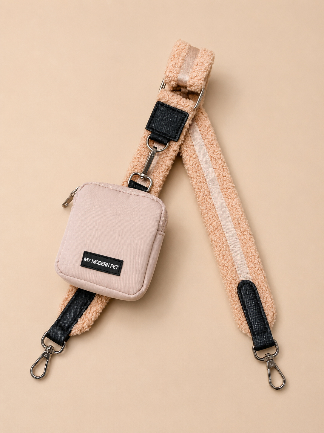 The Teddy Walking Bag